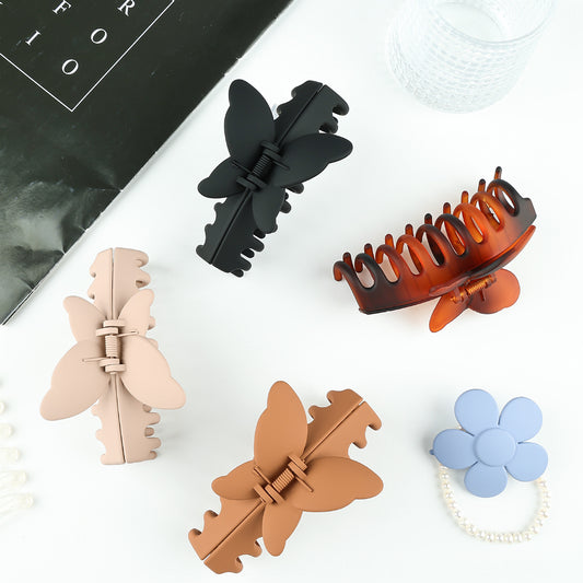 Nine Teeth Frosted Plastic Large Size