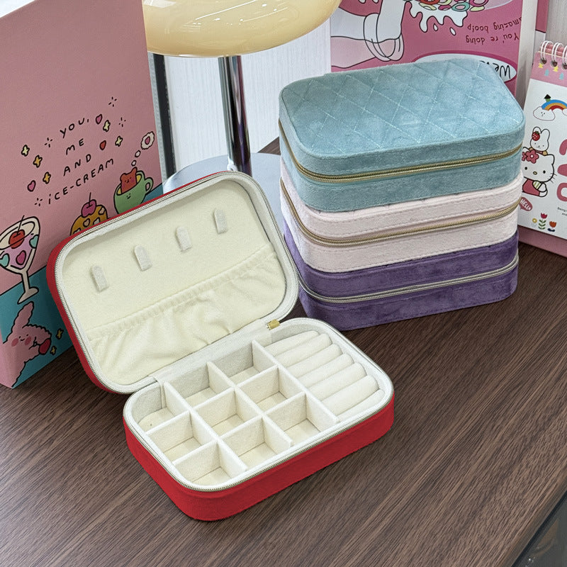 Simple Portable Jewelry Box