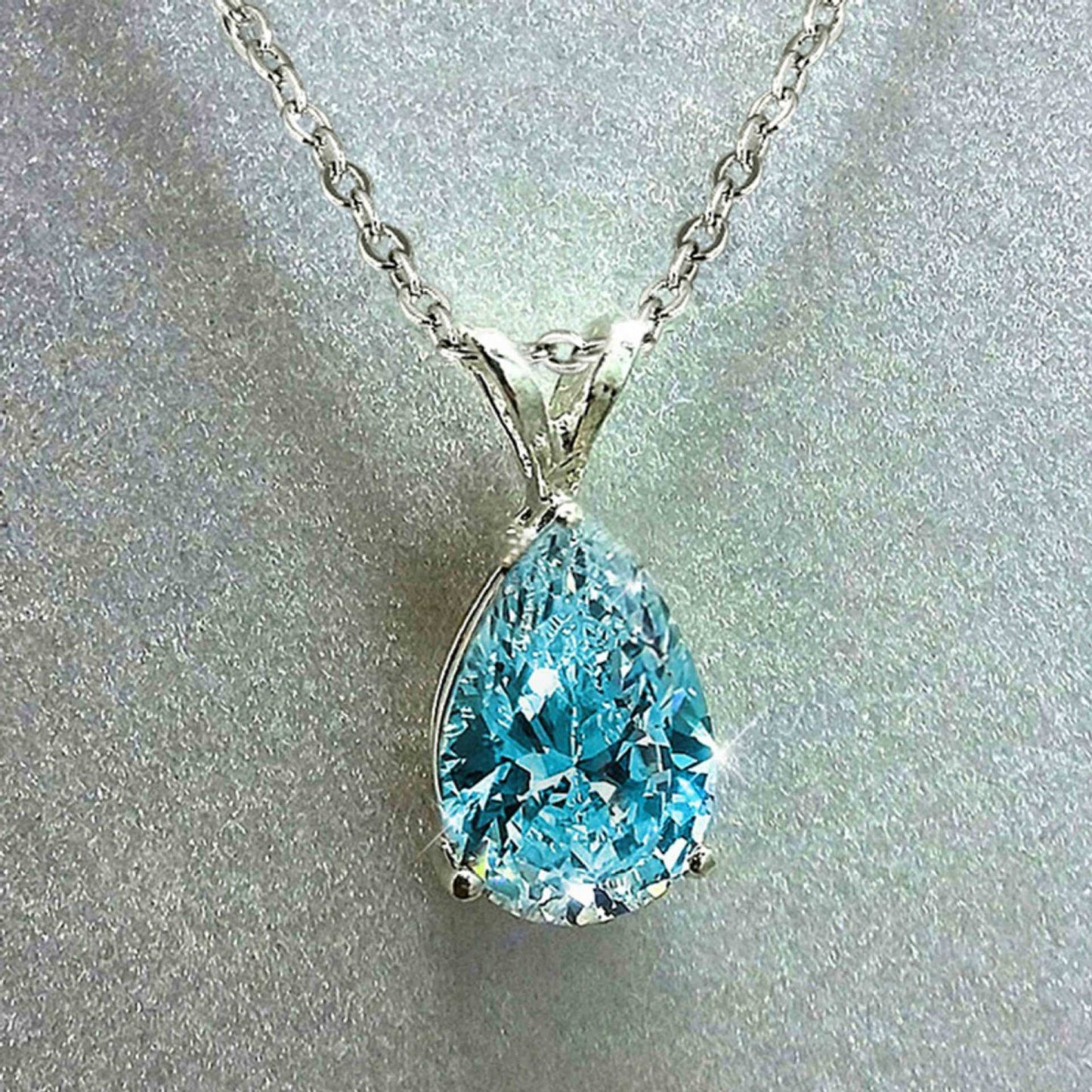 European And American Fashion Drop-shaped Necklace Fashion Simple