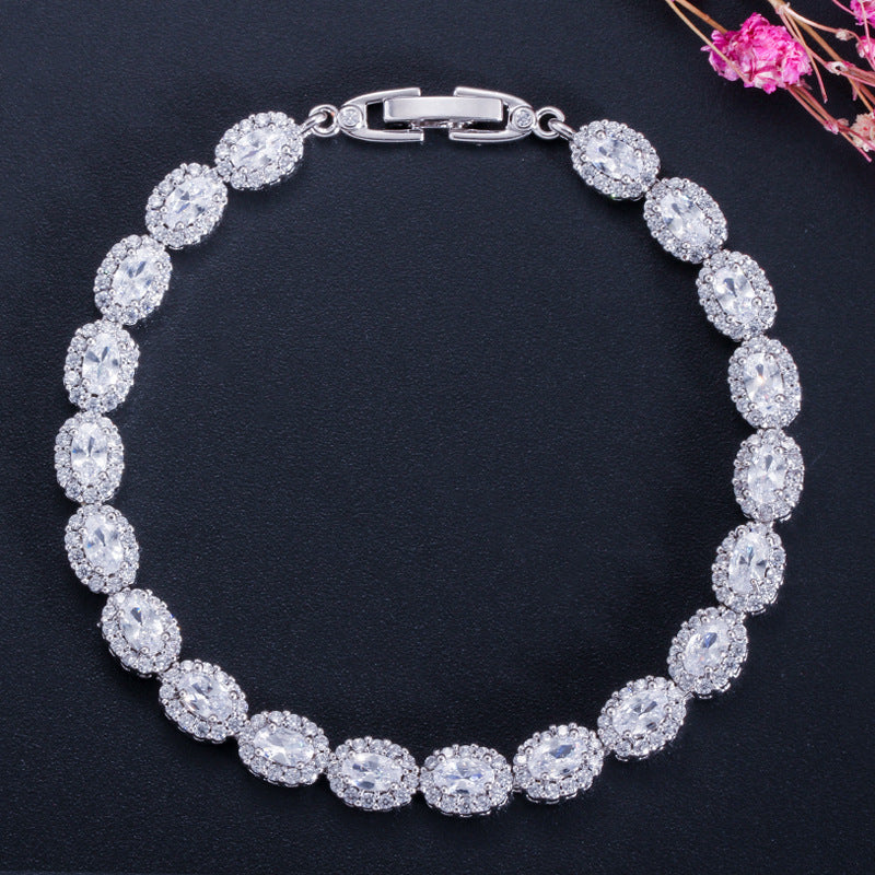 Fashion All-match Bracelet Inlaid Zircon Retro