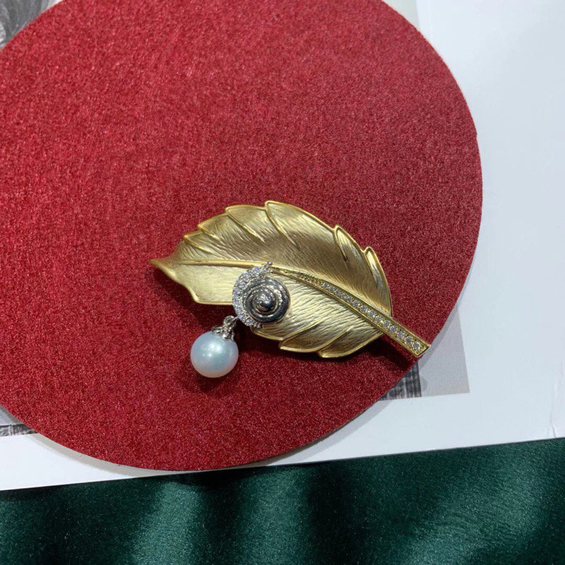 Rhinestone Snail Leaf Brooches for Women