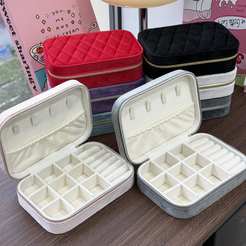 Simple Portable Jewelry Box