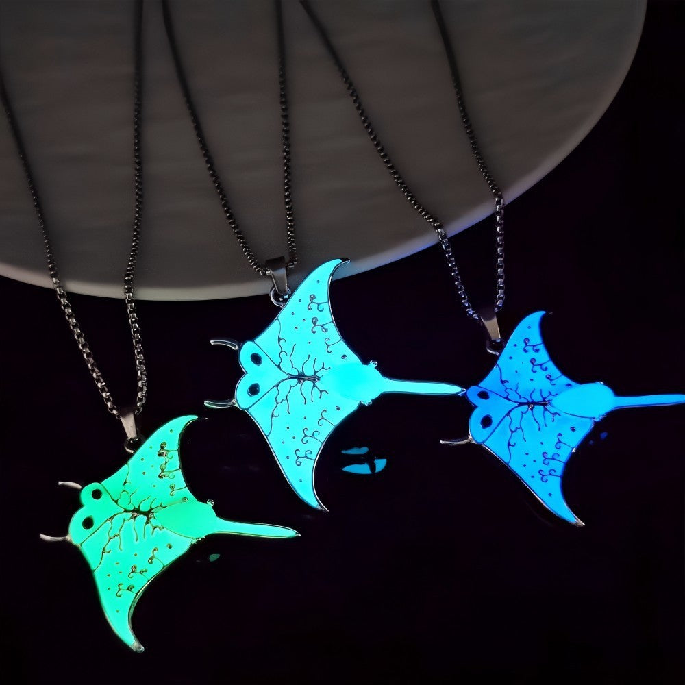 Ocean Wind Luminous Manta Ray Necklace Luminous Beach Accessories