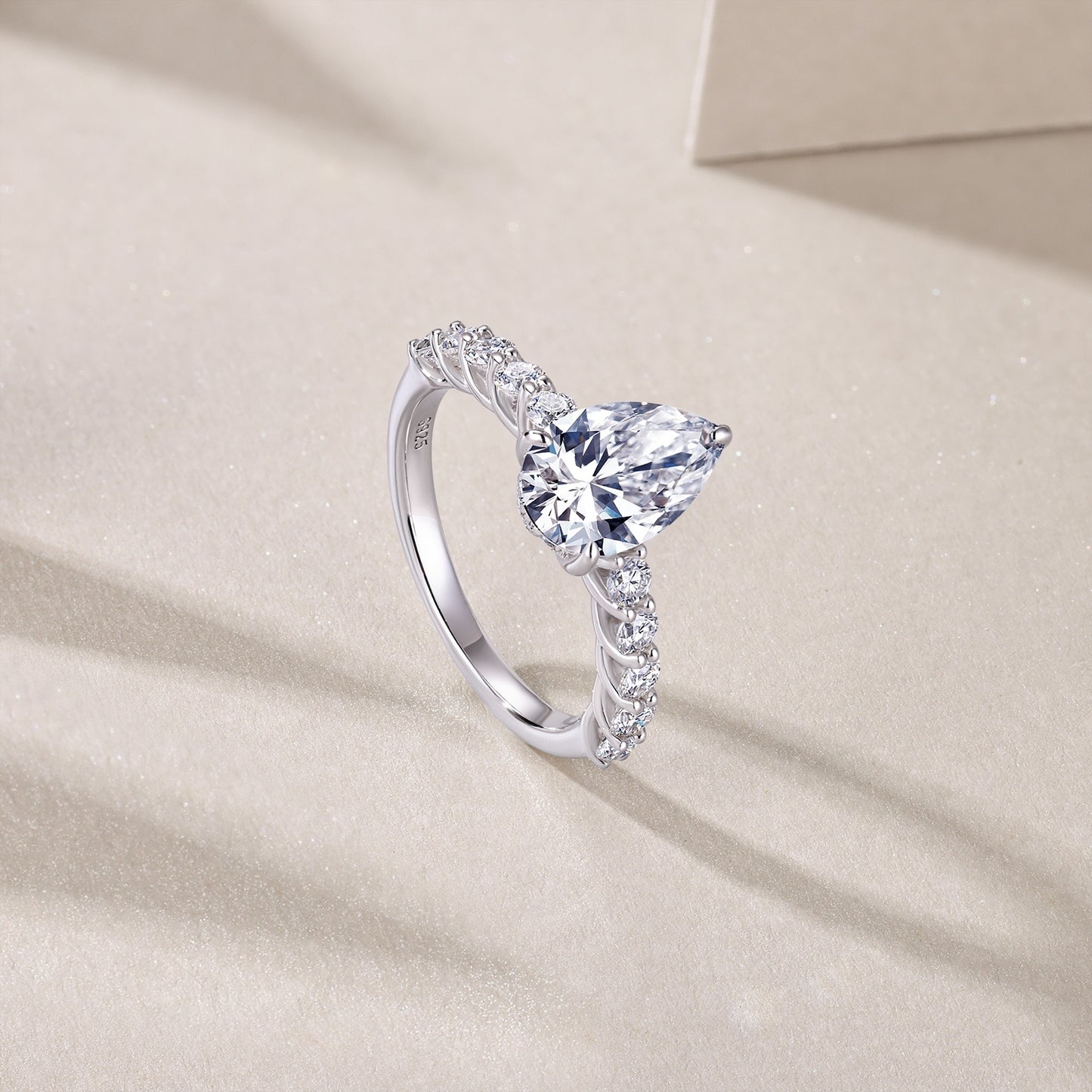 Moonlight Water Drop - Diamond Ring Set with Moissanite