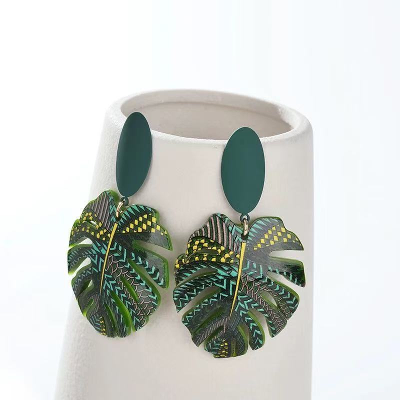 Green Palm Leaf Design Earrings