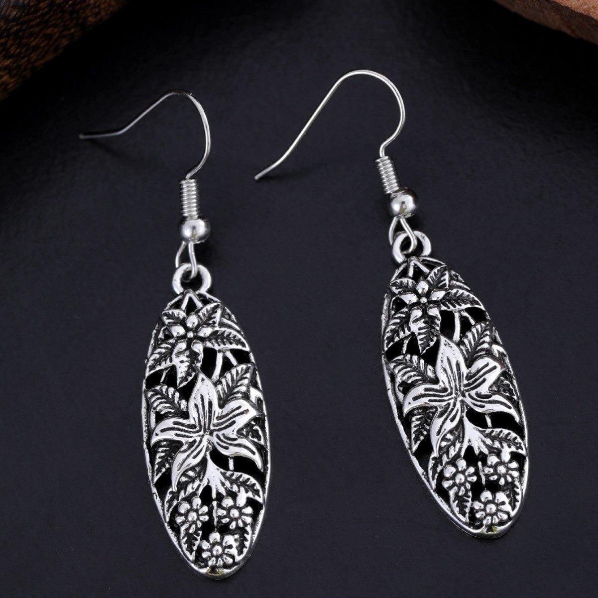 Retro Hollowed Long Water Droplet Earrings