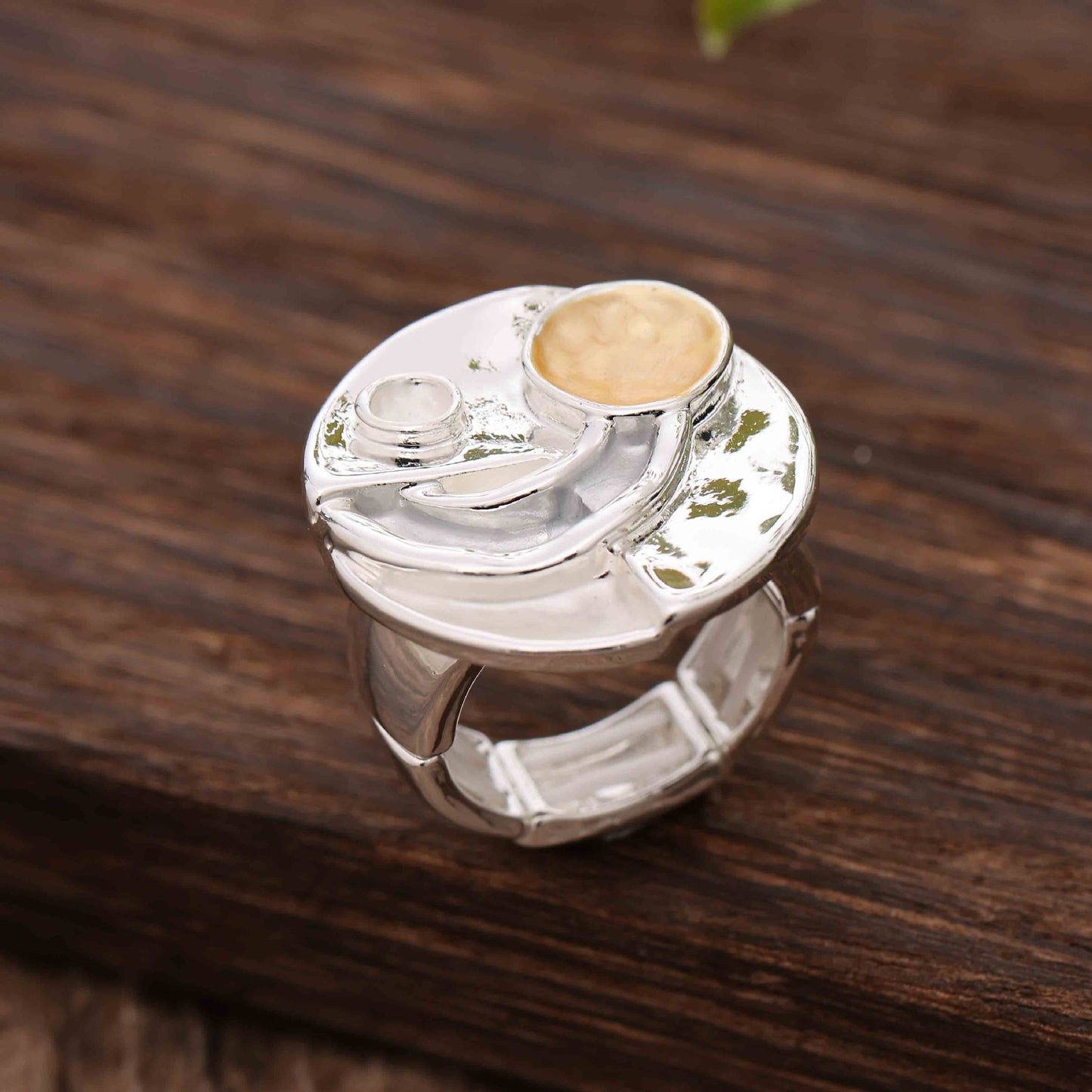 Enamel Geometric Flower Stretch Ring