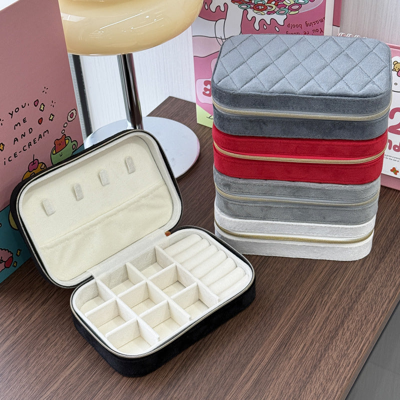 Simple Portable Jewelry Box