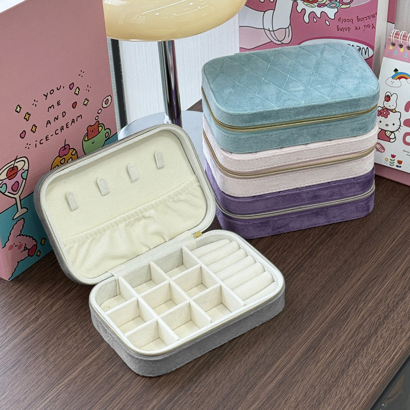 Simple Portable Jewelry Box