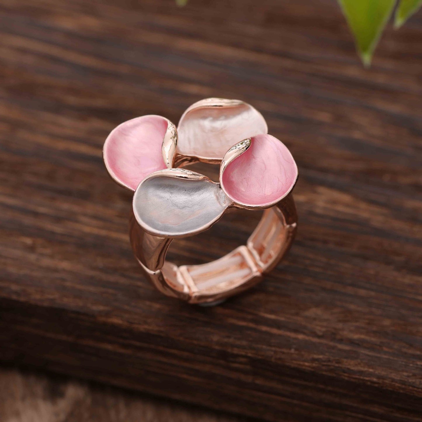 Enamel Geometric Flower Stretch Ring