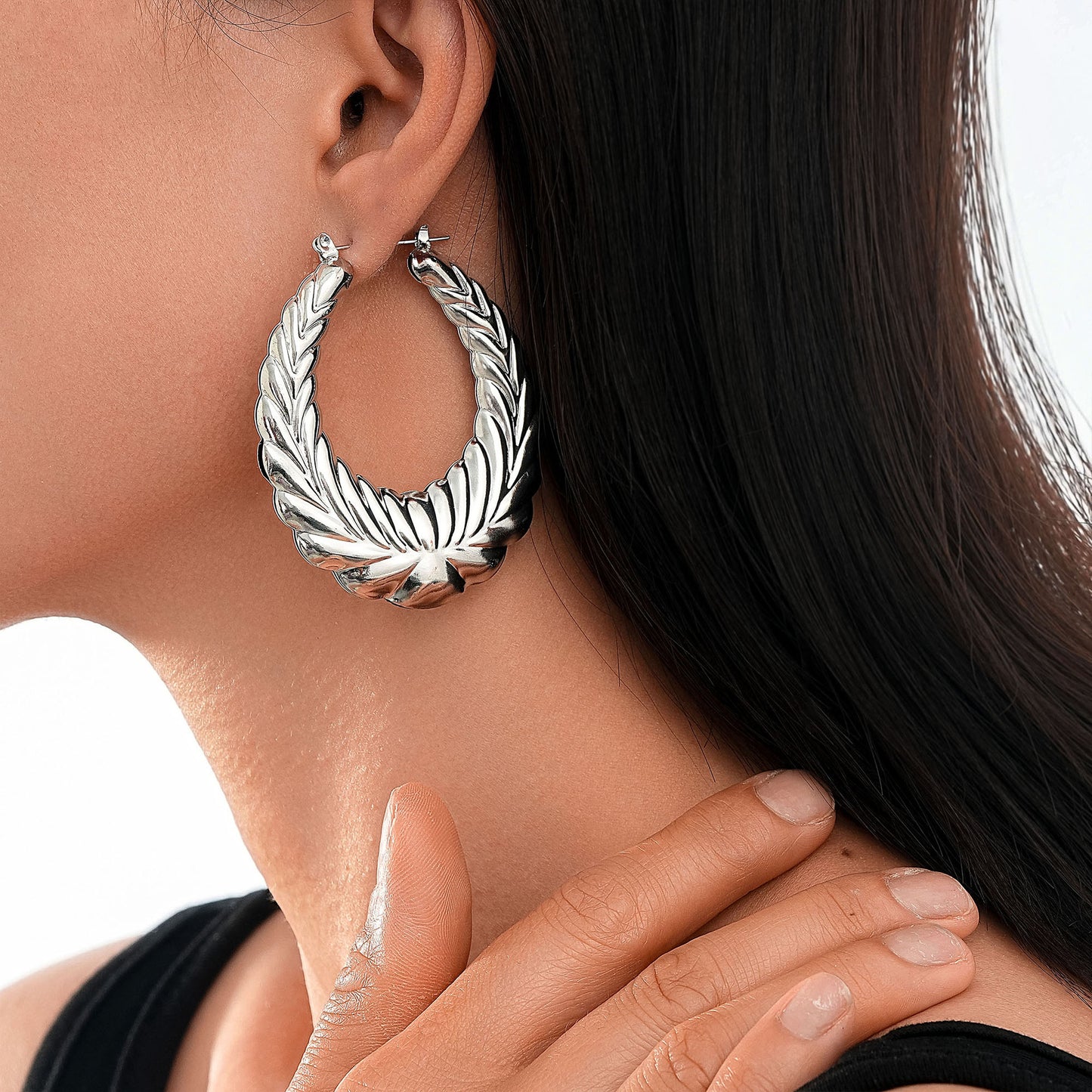 Fashion Personality Wheat Pattern Oval Earrings