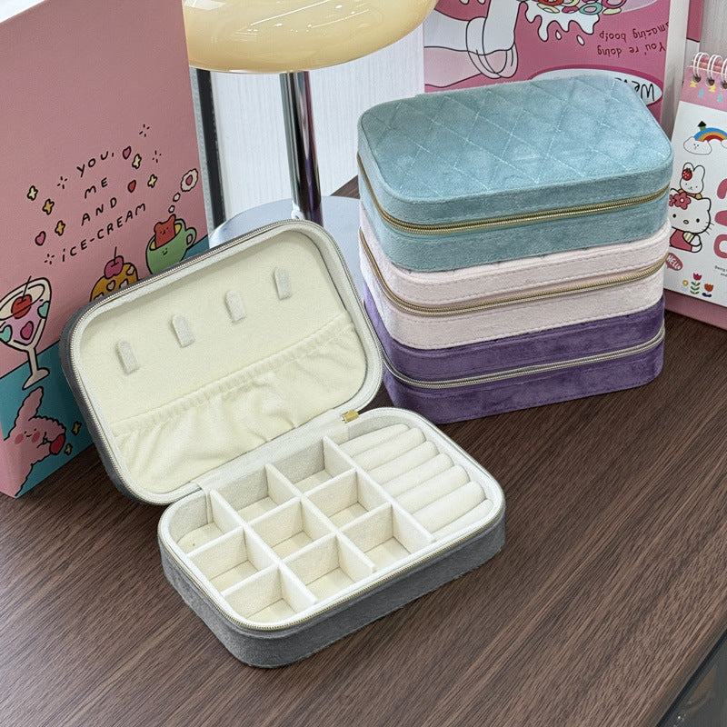 Simple Portable Jewelry Box