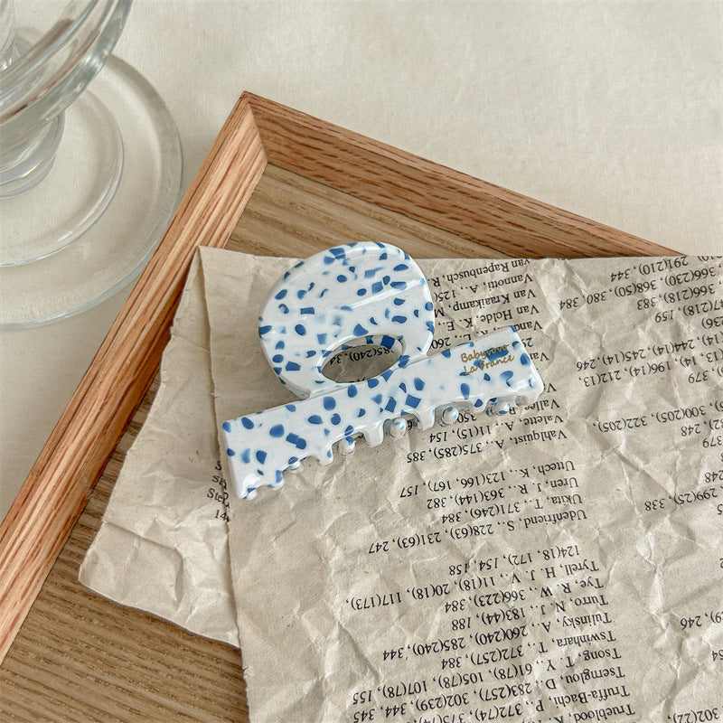 Acetic Acid Shark Grip Hair Claw