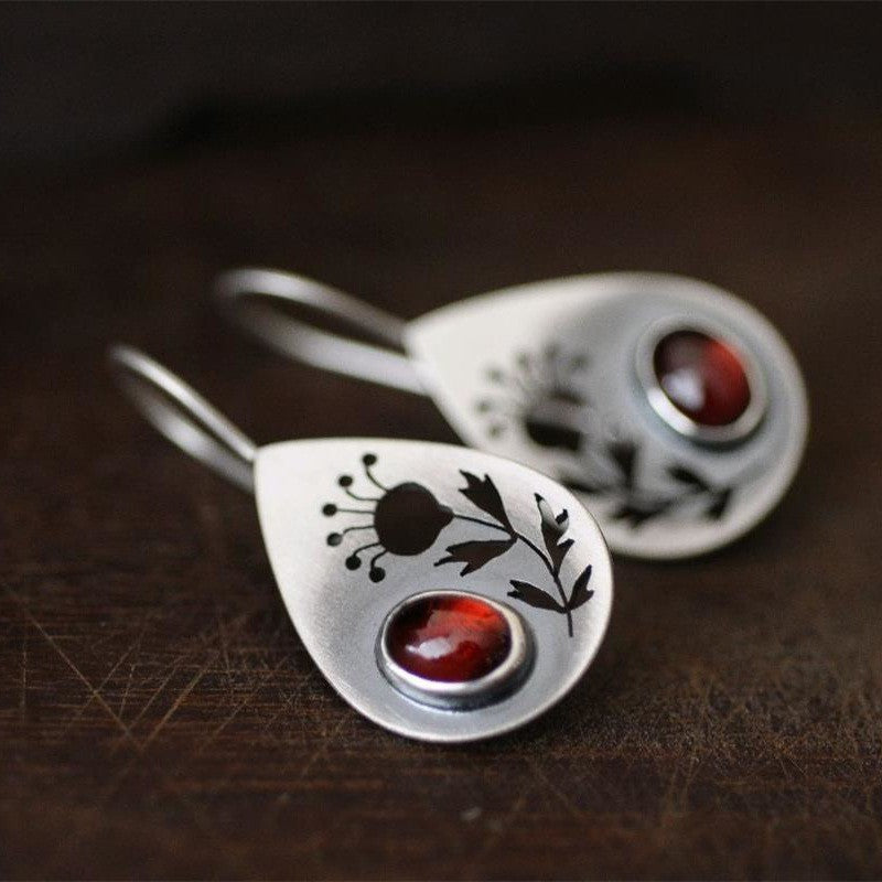 European And American Retro Drop-shaped Pomegranate Carved Earrings National Fashion