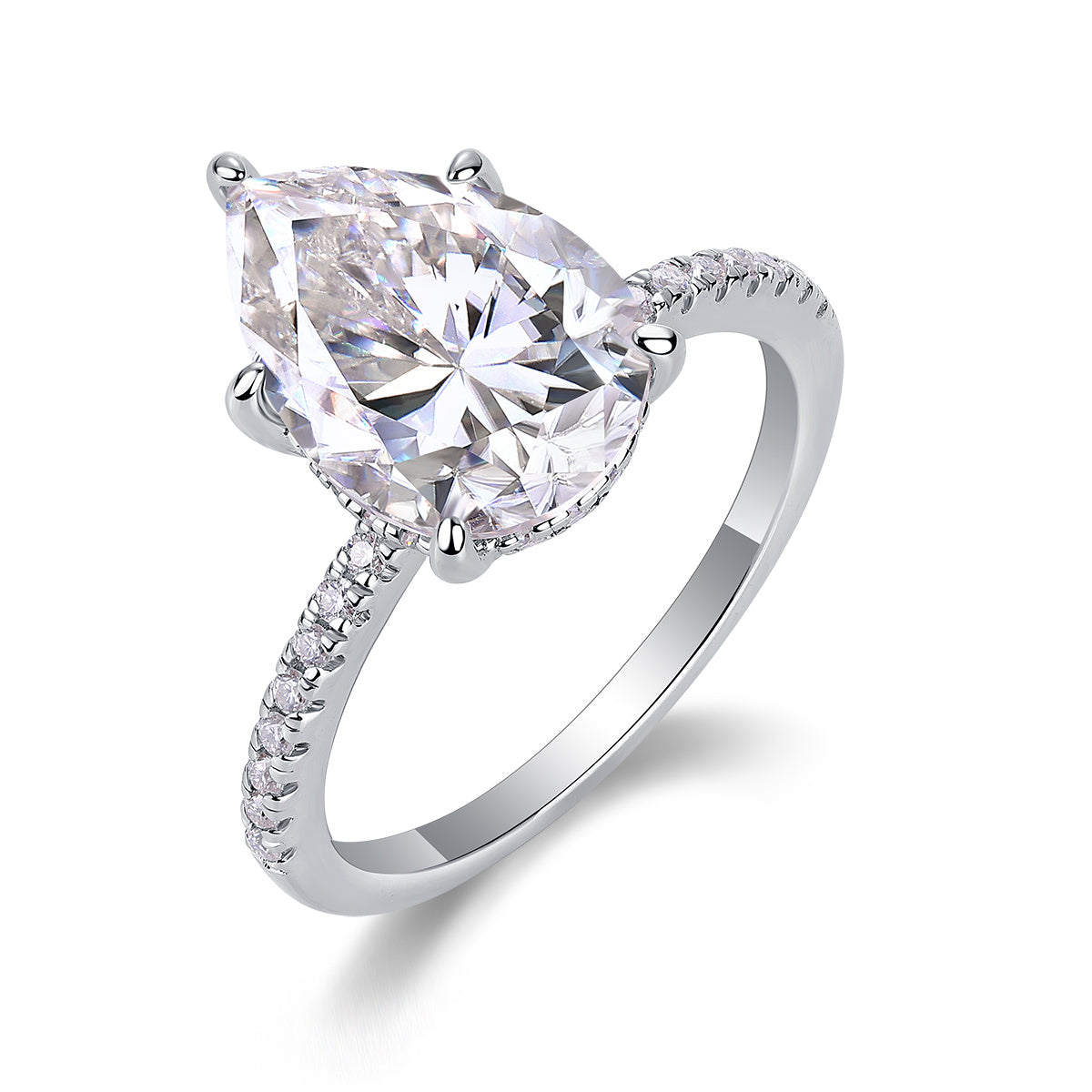 Light and Shadow - A Fashionable Diamond Ring Set