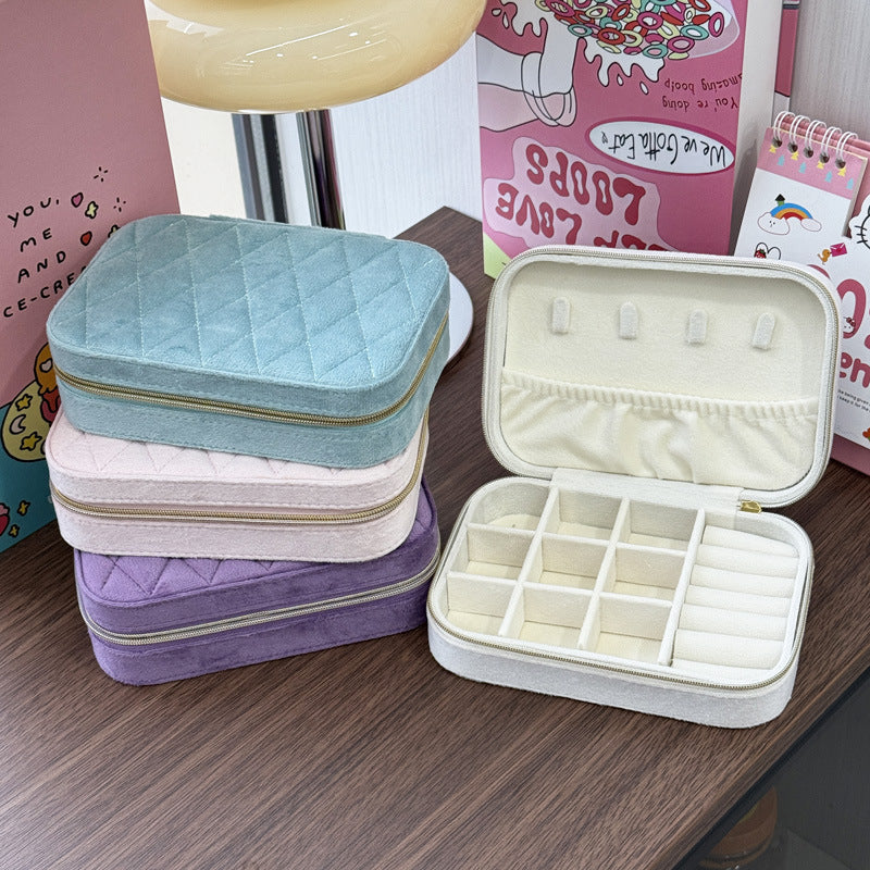 Simple Portable Jewelry Box