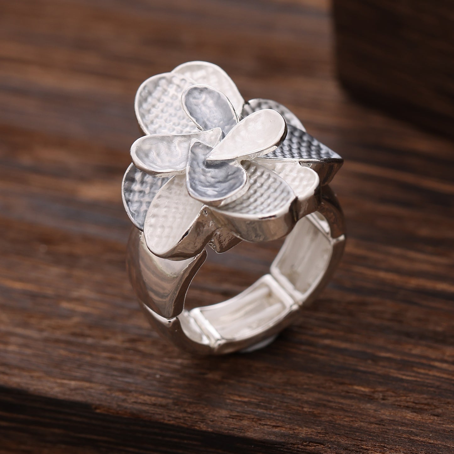 Enamel Geometric Flower Stretch Ring