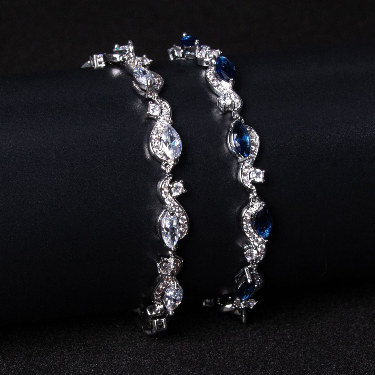 Zircon Line High-Grade Super Niche Bracelet
