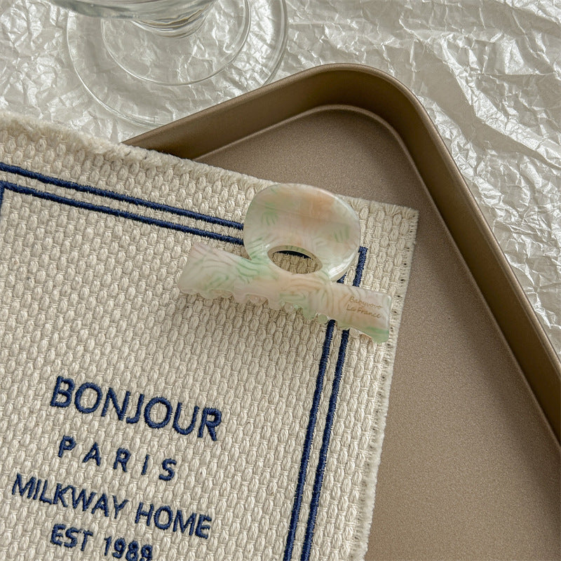 Acetic Acid Shark Grip Hair Claw