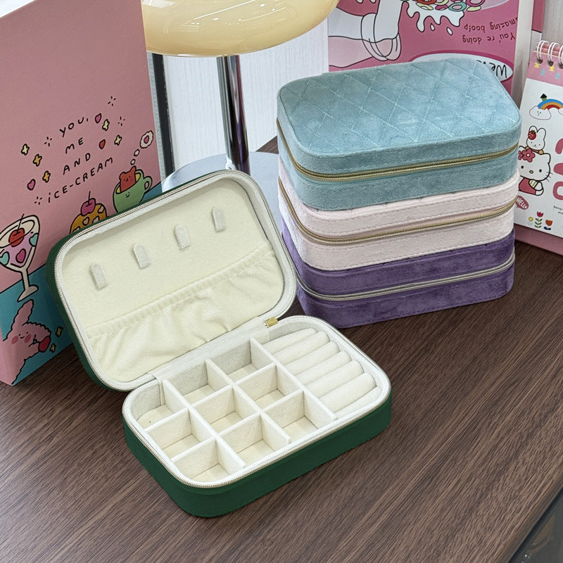Simple Portable Jewelry Box